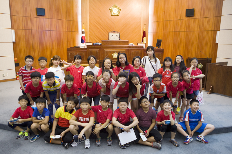 서해초등학교 학생들 의회방문(08-27)