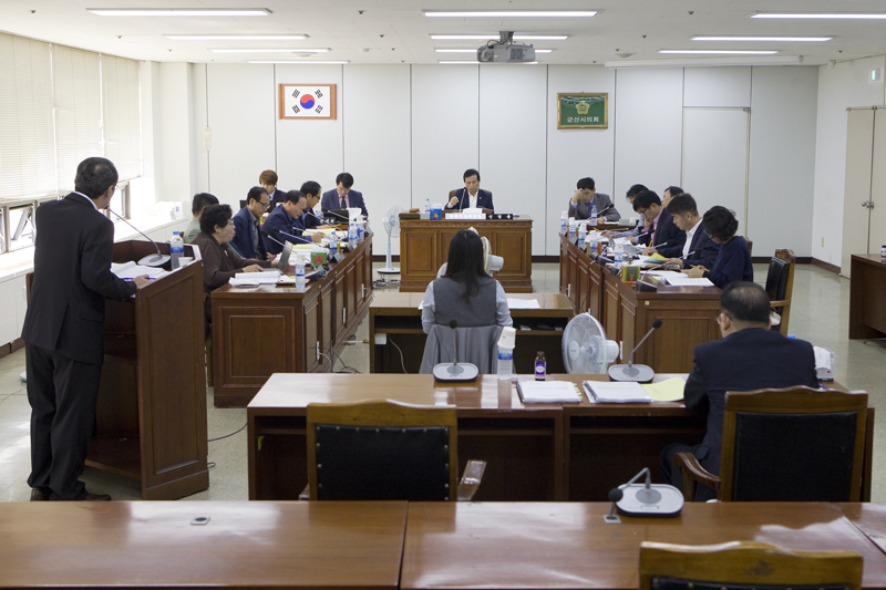 경제건설 위원회(10-15)