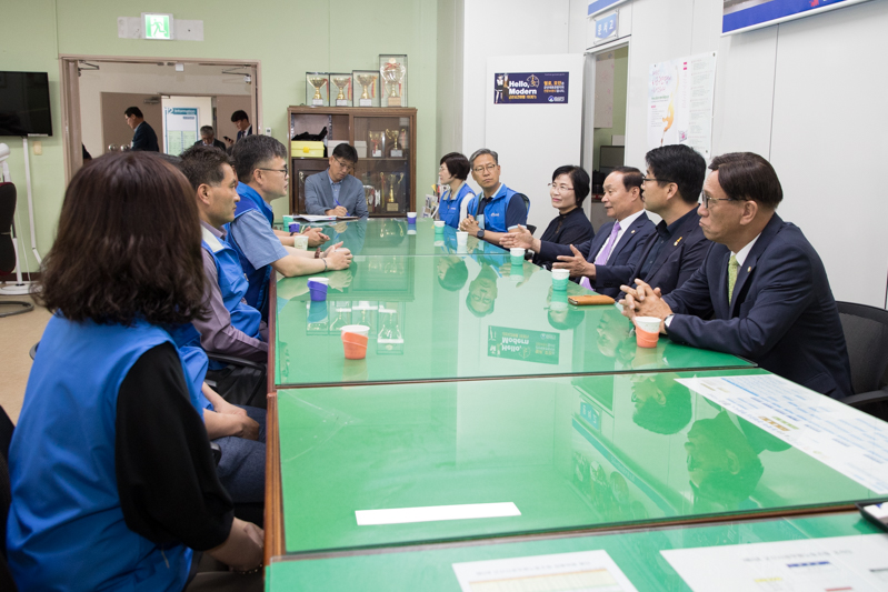 제8대 군산시의회 전반기 의장단 기관방문(07-09)