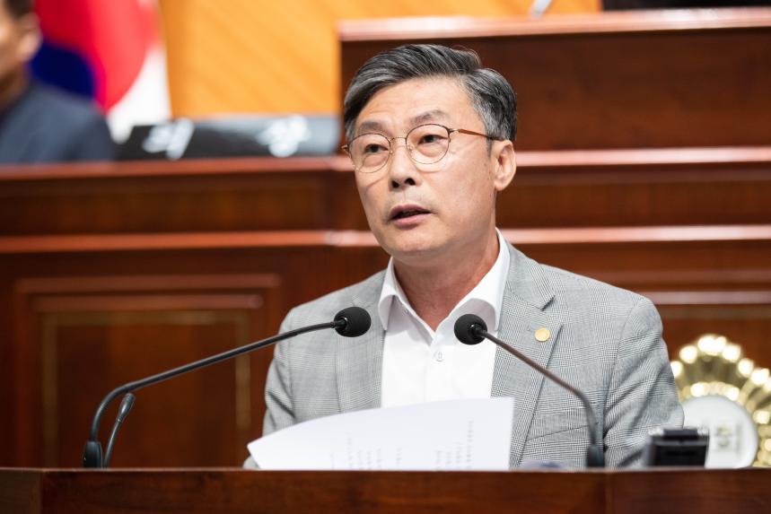 제274회 군산시의회 임시회 제2차 본회의(04-10)