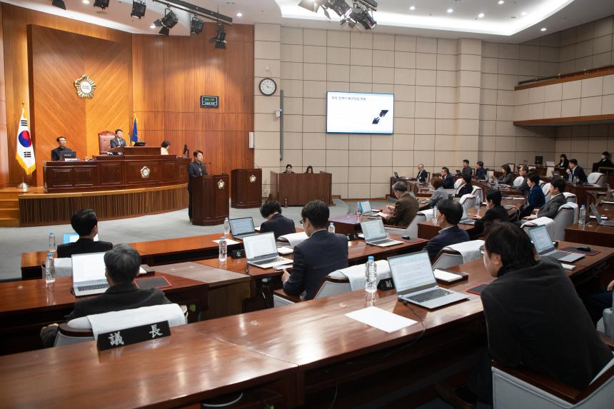 제279회 군산시의회 제2차 정례회 제4차 본회의(12-10)