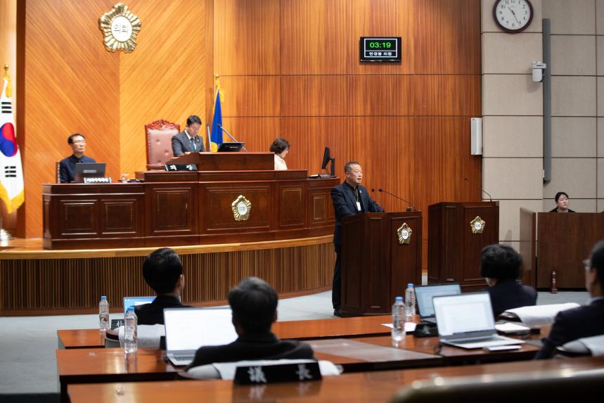 제279회 군산시의회 제2차 정례회 제4차 본회의(12-10)