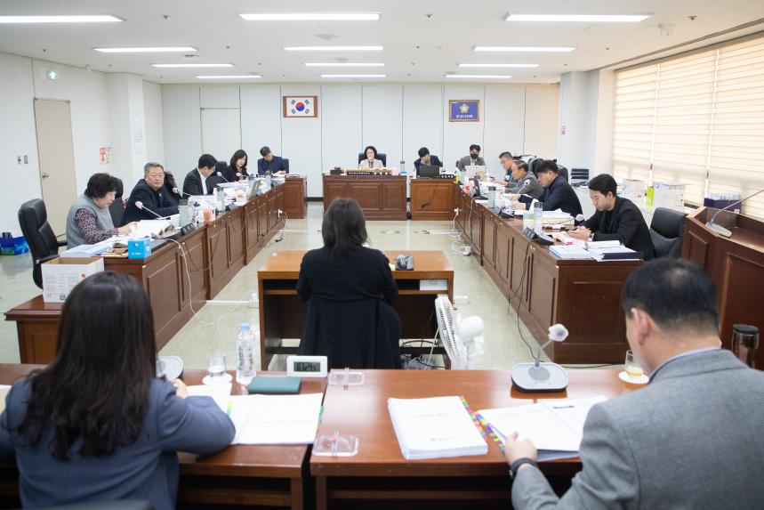 예산결산 특별 위원회(12-18)