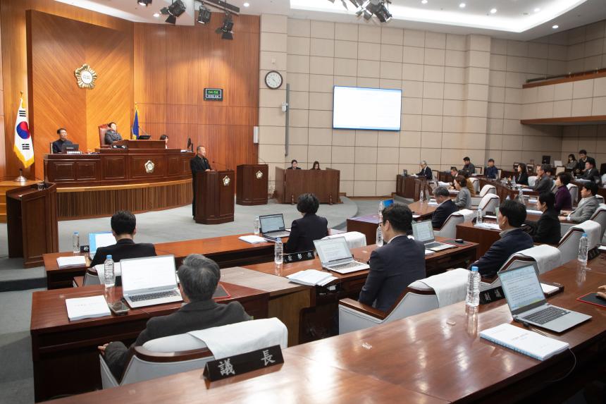 제279회 군산시의회 제2차 정례회 제5차 본회의(12-19)