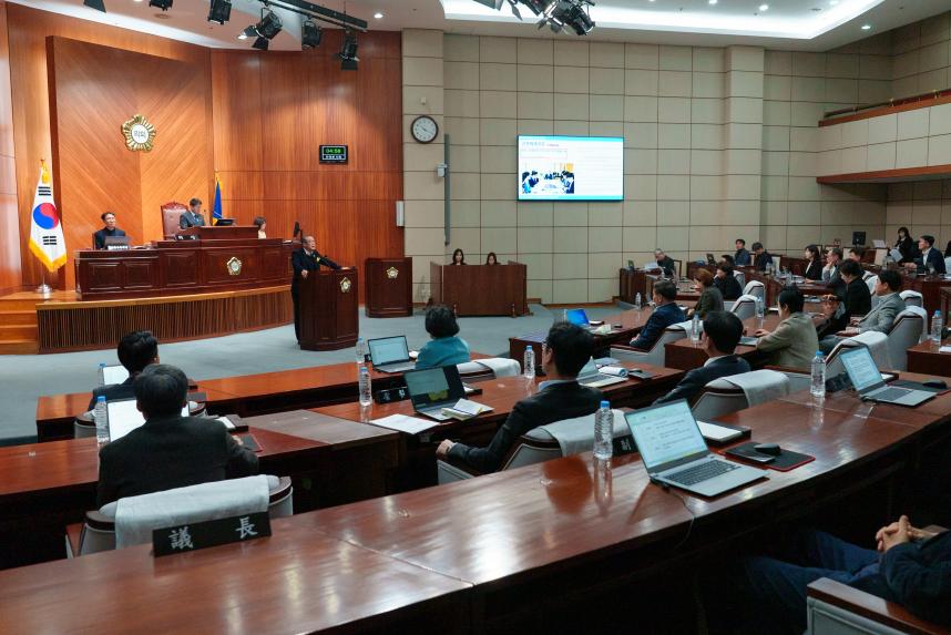 제281회 군산시의회 임시회 제1차 본회의(03-09)