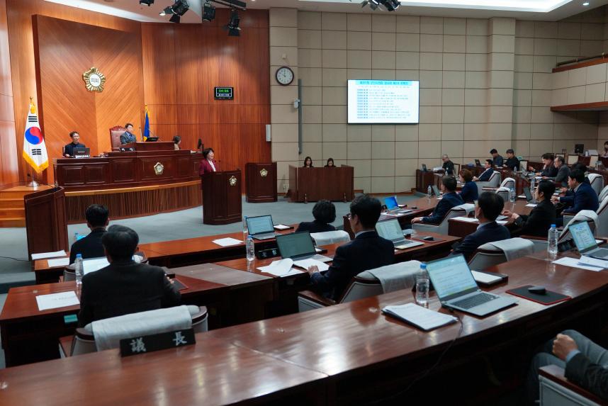 제281회 군산시의회 임시회 제2차 본회의(03-12)
