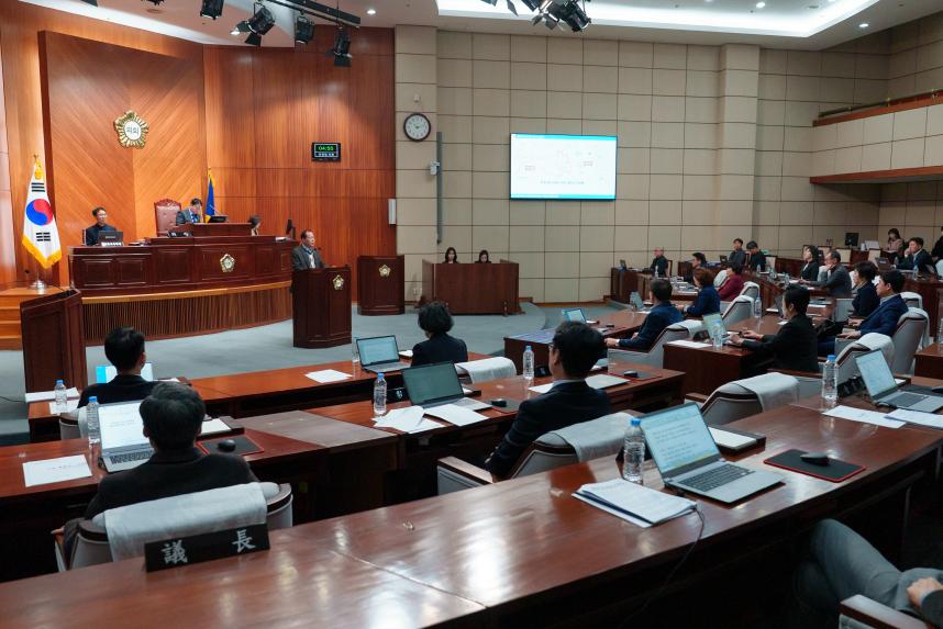 제281회 군산시의회 임시회 제2차 본회의(03-12)