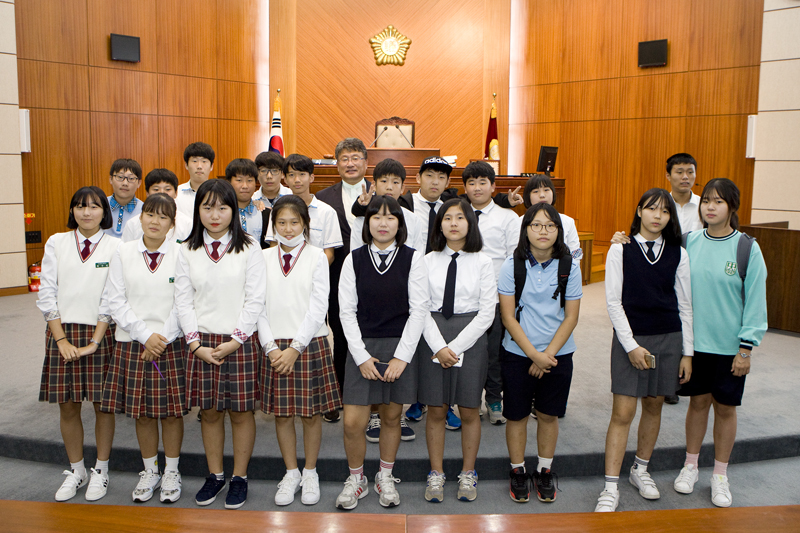 군산중학교, 동산중학교 학생들 의회방문(09-27)