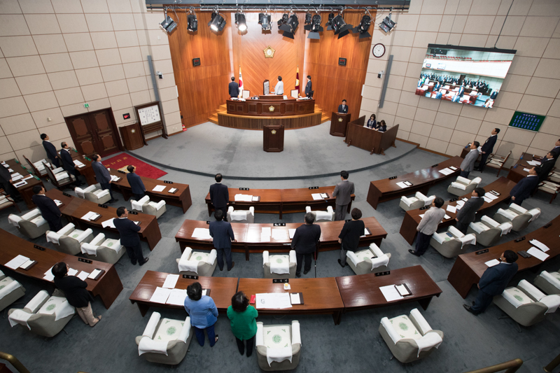 제205회 군산시의회 임시회 개회(10-13)