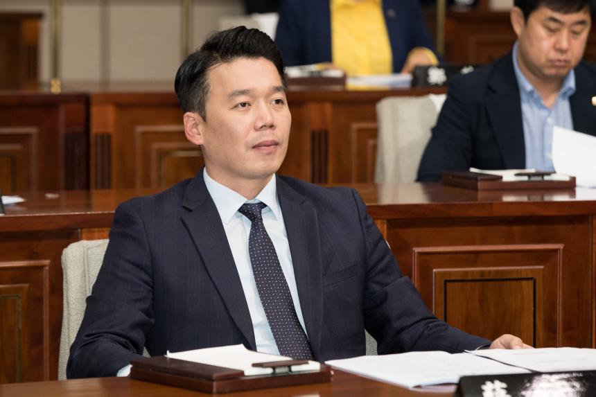 제220회 군산시의회 임시회 제2차 본회의(07-18)