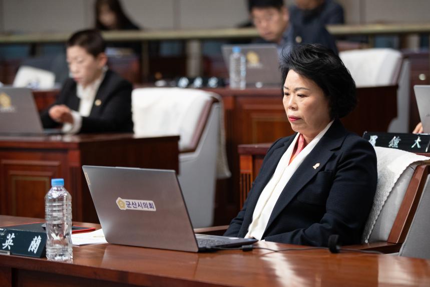 제272회 군산시의회 임시회 제2차 본회의(02-28)