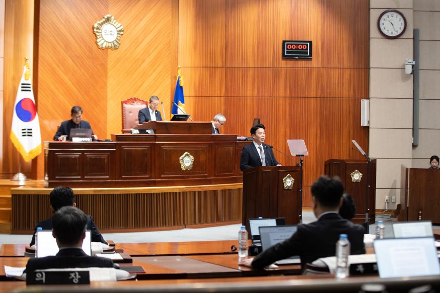 제272회 군산시의회 임시회 제2차 본회의(02-28)