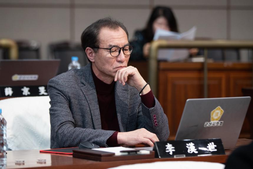 제272회 군산시의회 임시회 제2차 본회의(02-28)
