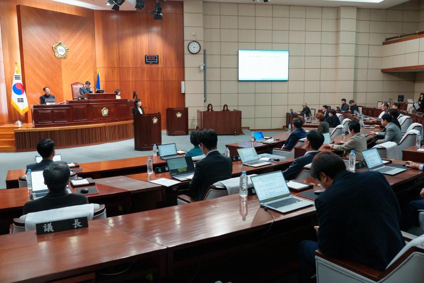 제281회 군산시의회 임시회 제1차 본회의(03-09)