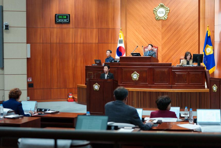 제281회 군산시의회 임시회 제2차 본회의(03-12)
