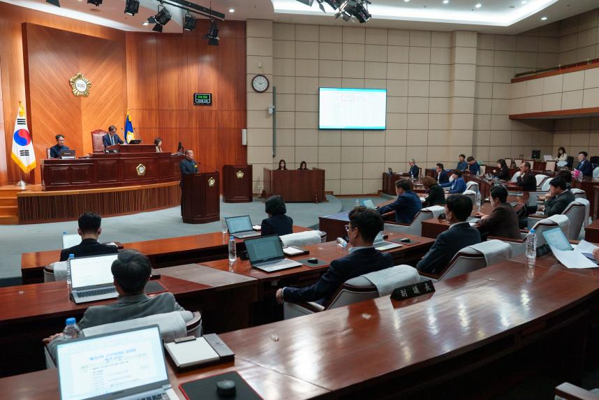 제282회 군산시의회 임시회 제2차 본회의(04-09)