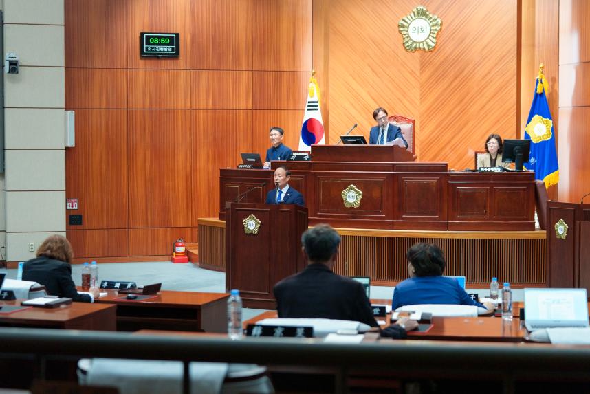 제282회 군산시의회 임시회 제2차 본회의(04-09)