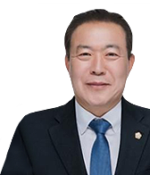 Gunsan City Council Chair Kyeong-gu Kim